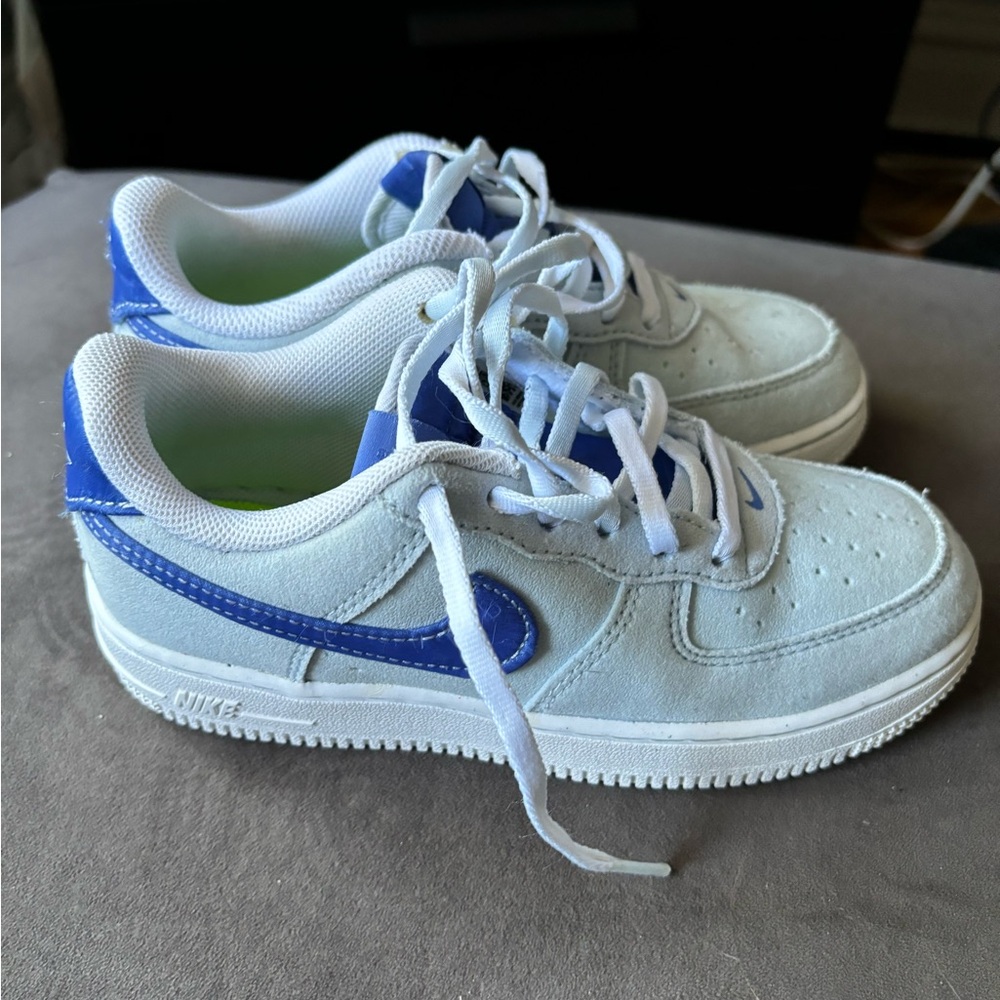 Nike Air Force One - Picture 4 of 5